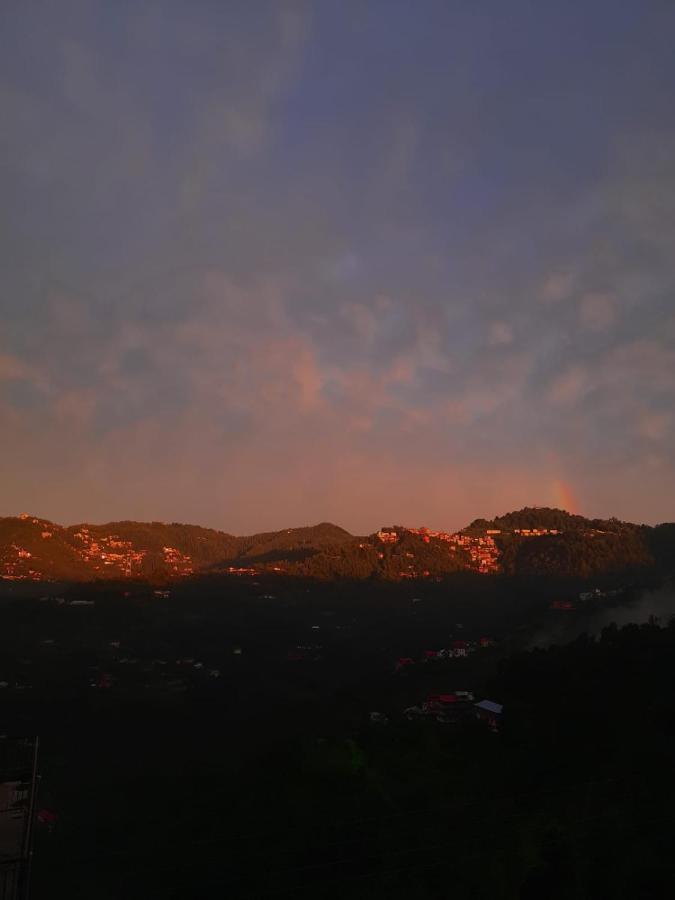 Him Aashrey B&B Homestay Shimla Exteriör bild