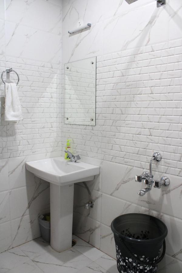 Him Aashrey B&B Homestay Shimla Exteriör bild