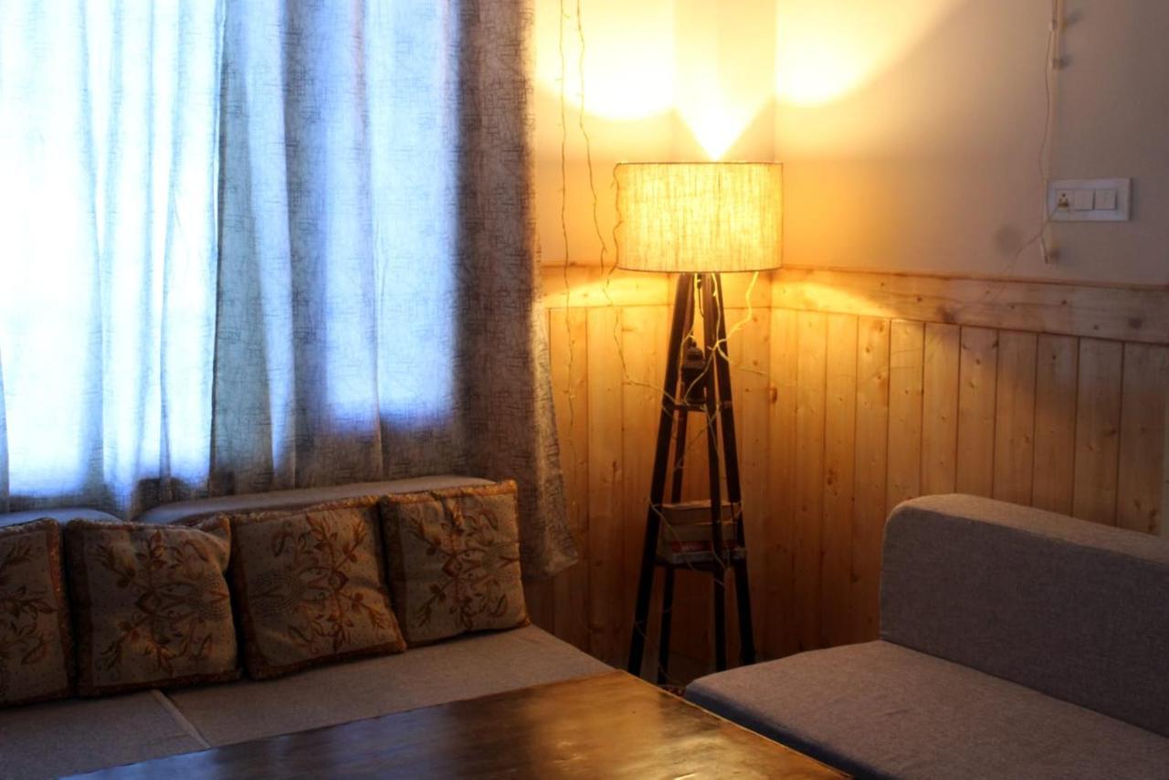 Him Aashrey B&B Homestay Shimla Exteriör bild