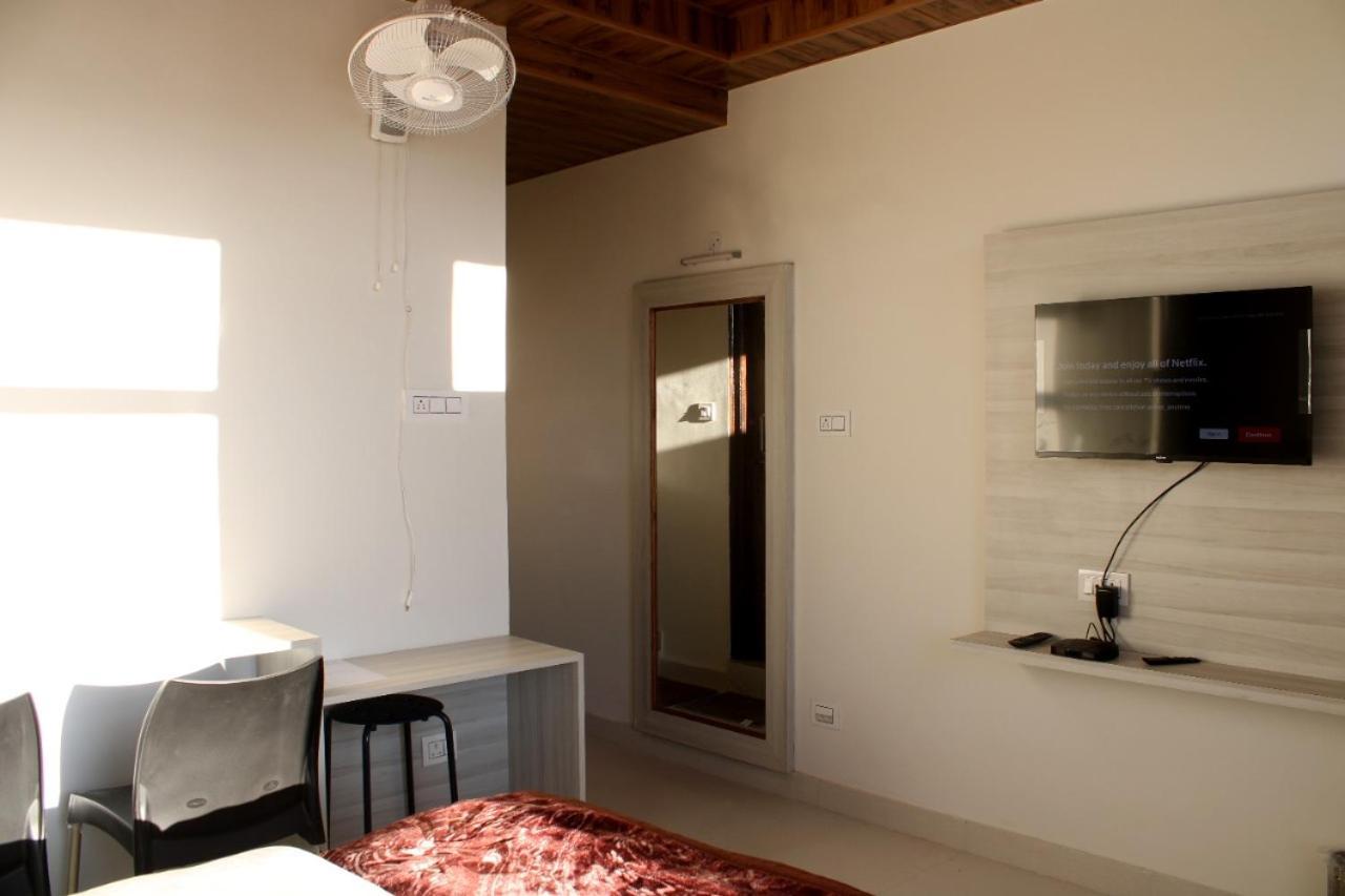 Him Aashrey B&B Homestay Shimla Exteriör bild